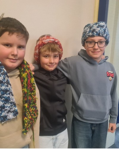 Stricken mit dem Strickbrett- Achtung, Suchtgefahr!
